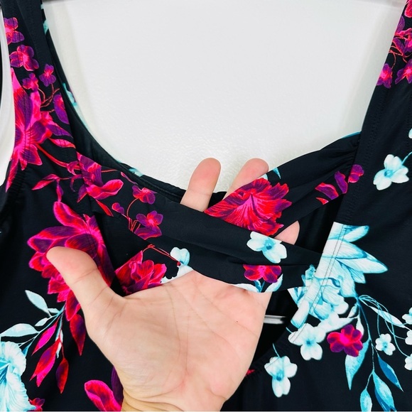 SlenderSuit Carmela Scoop Neck One Piece Swimsuit - Picture 5 of 6